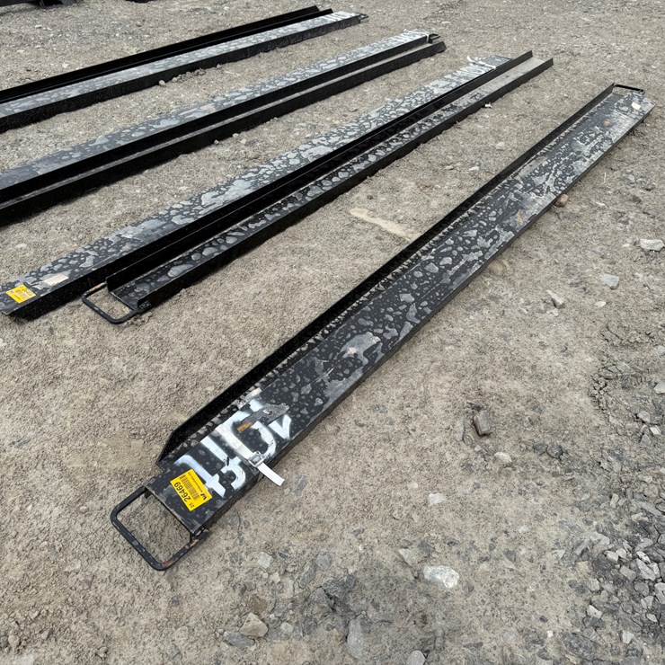 #2000 • #26469 • Unused VISEC Forklift Extension Rod