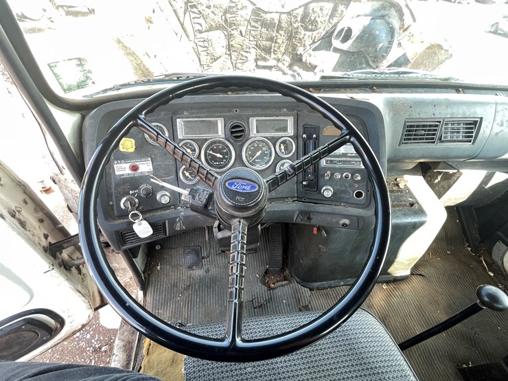 1991-ford-l8000-image-28