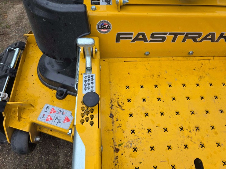 2021-hustler-fastrak-54-image-14