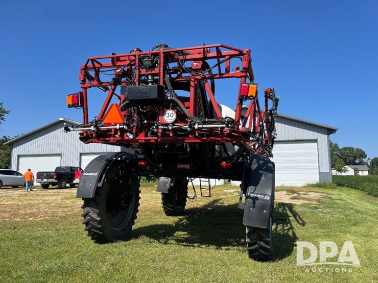 2011-case-ih-patriot-3330-image-12