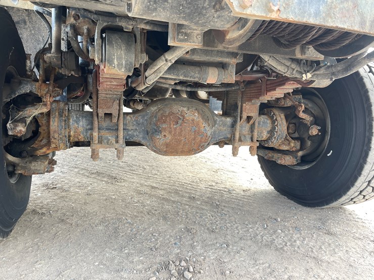 #2116-•-2014-international-7600-crane/digger-truck-(has-mn-title)-image-6