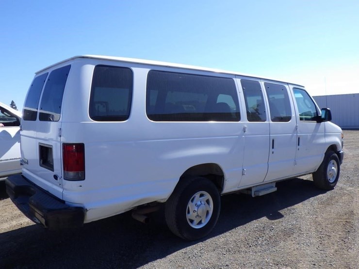 2008-ford-econoline-350-image-4