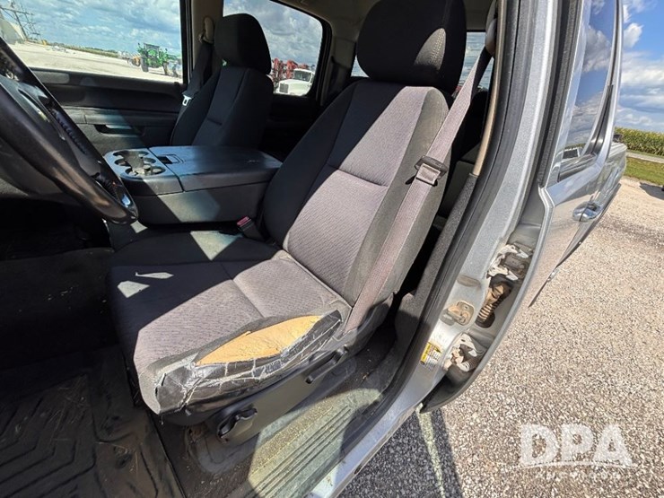 2014-chevrolet-2500hd-image-67