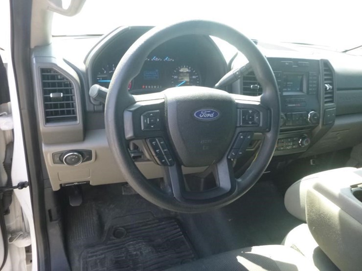 2017-ford-f450-image-17
