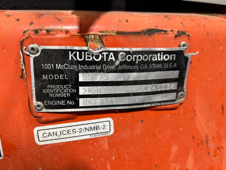 2019-kubota-ssv75-image-26