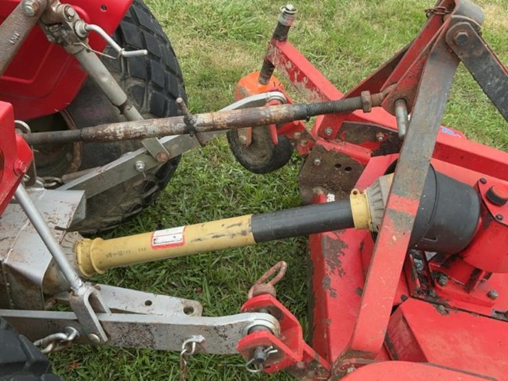 #124-•-massey-ferguson-mf210-tractor-image-53