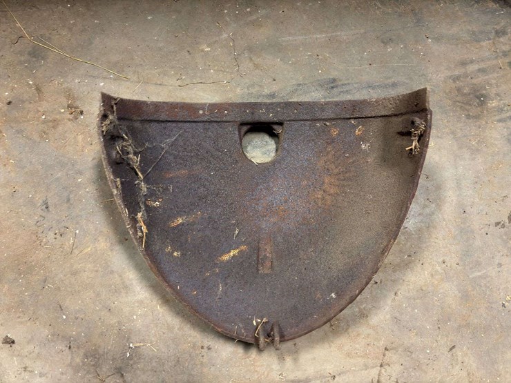 graham-bradley-tractor-nose-cone-image-3