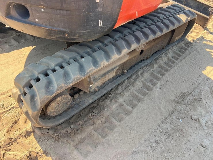 2019-kubota-u35-4-image-21
