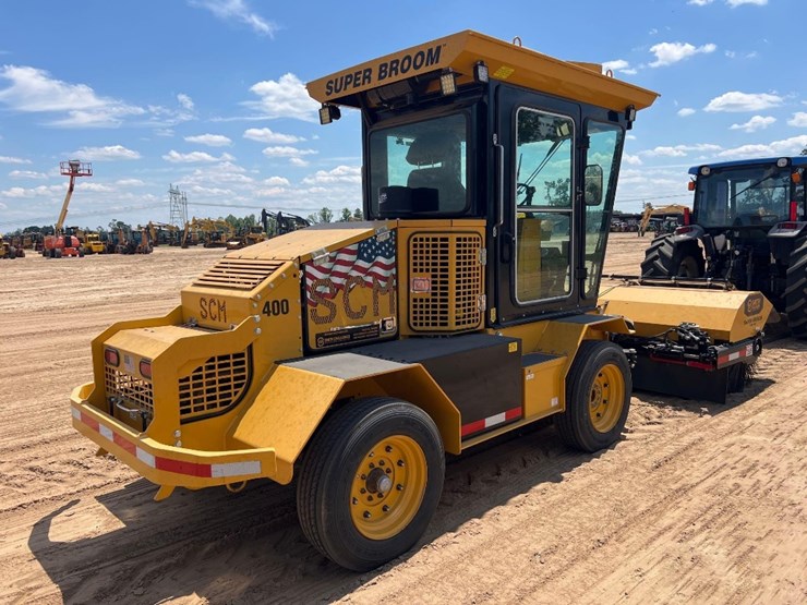 2023-smith-challenger-scm-400-sweeper-image-4