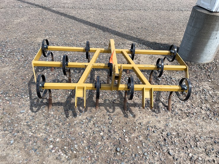#2004-•-3-point-cultivator-tractor-attachment-image-5