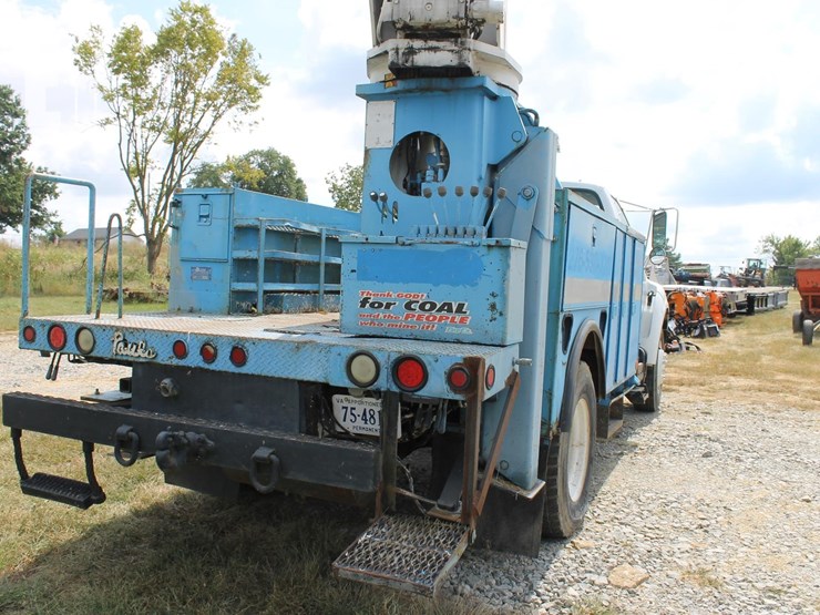 2001-ford-f750-image-9