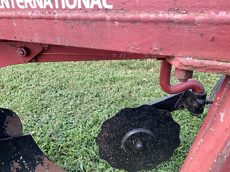 ih-plow-image-14