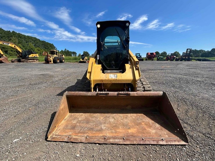 2017-caterpillar-299d2-image-7