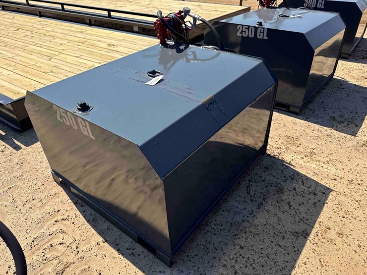 unused-x-star-750-gallon-fuel-tank-image-4