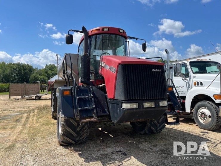 2009-case-ih-titan-4020-image-1