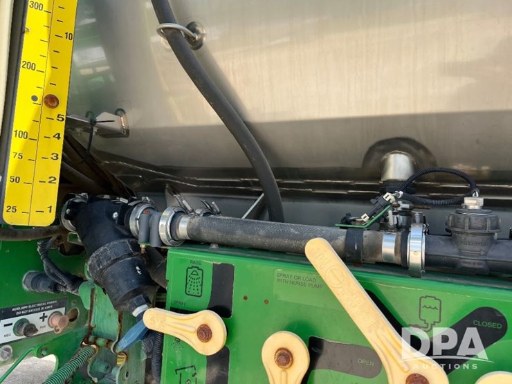 2014-john-deere-r4038-image-60