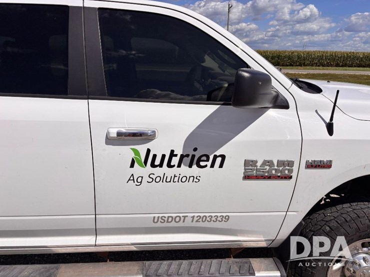 2016-dodge-ram-2500-image-44