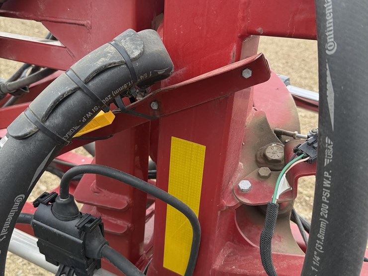 2020-case-ih-patriot-4440-image-50
