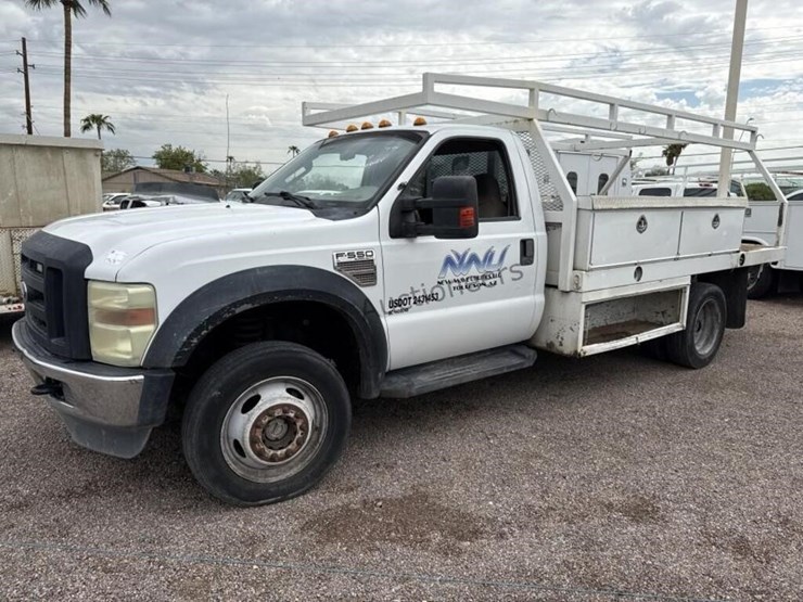 2010-ford-f550-image-1