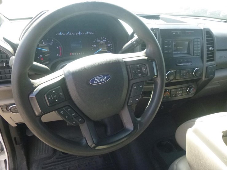 2019-ford-f450-image-16