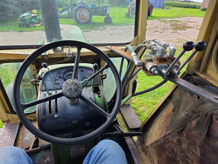 john-deere-4020-image-35