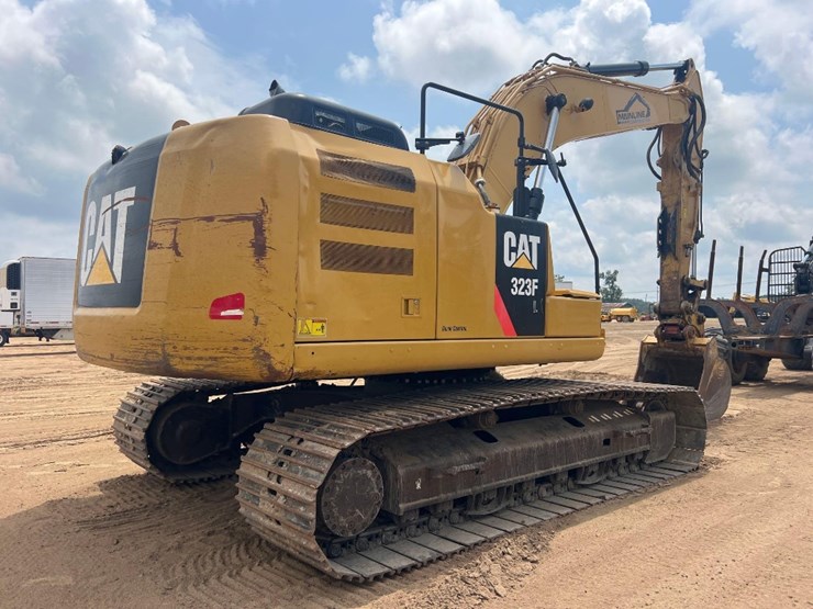2015-caterpillar-323fl-image-4