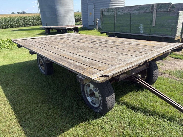 flat-hay-rack,-94”x13.5’,-2”-wood-deck,-on-4-wheel-gear,-16”-tires,-hoist-image-3