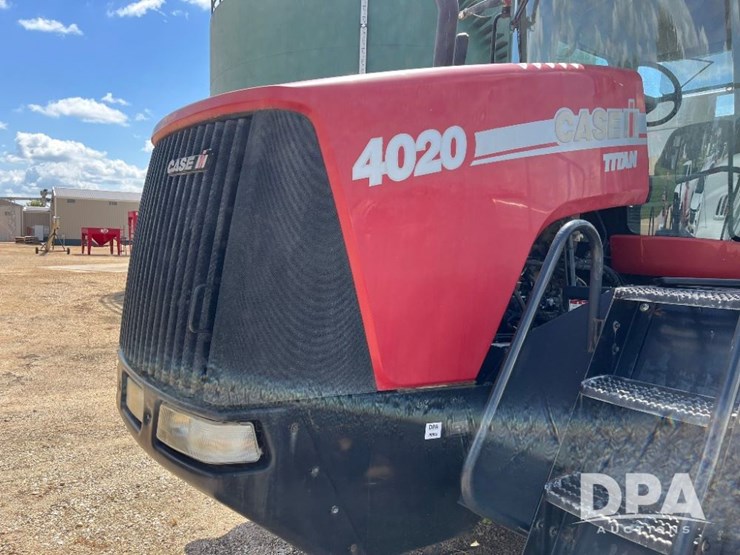 2009-case-ih-titan-4020-image-16