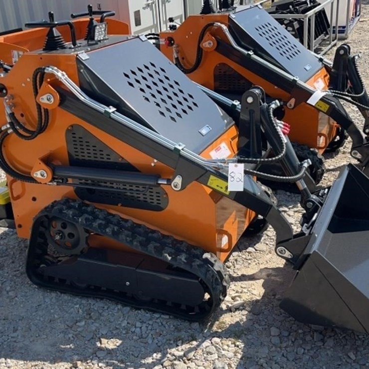 Landhero LDH-T460 Mini Skid Steer