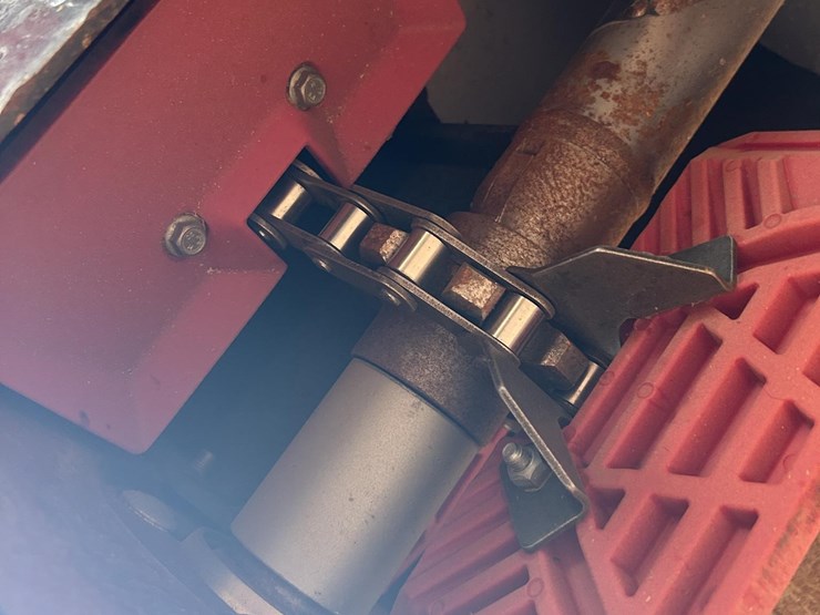 2015-case-ih-8240-image-44