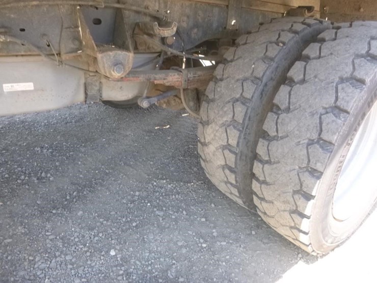 2012-ford-f550-image-23