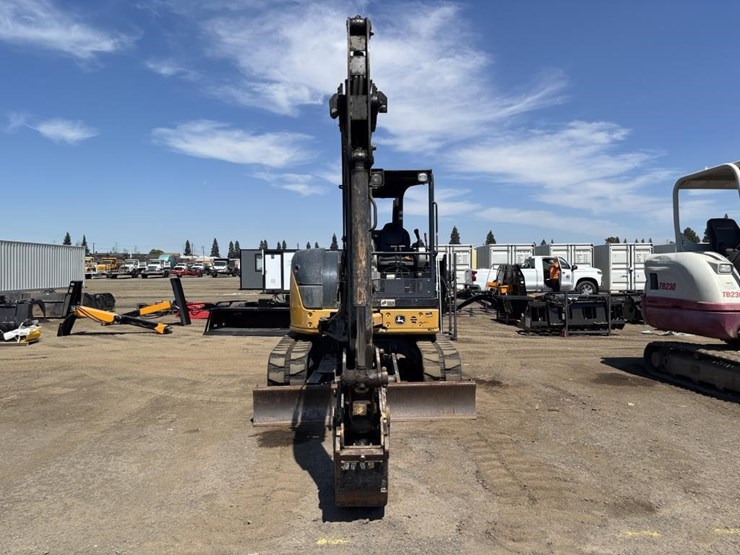 2016-deere-50g-image-6