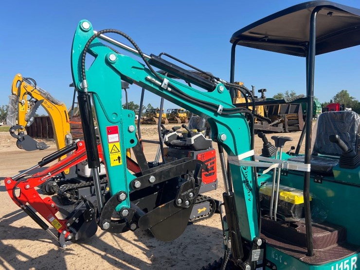 unused-cfg-industrial-h15r-excavator-image-11
