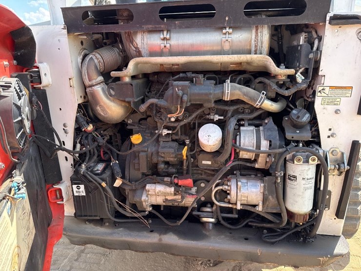 2021-bobcat-t770-image-19