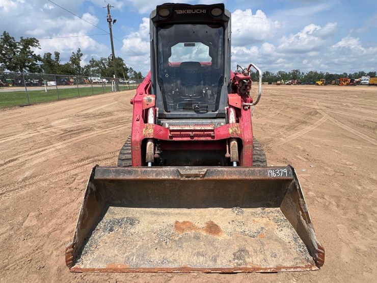 2018-takeuchi-tl12v2-image-7