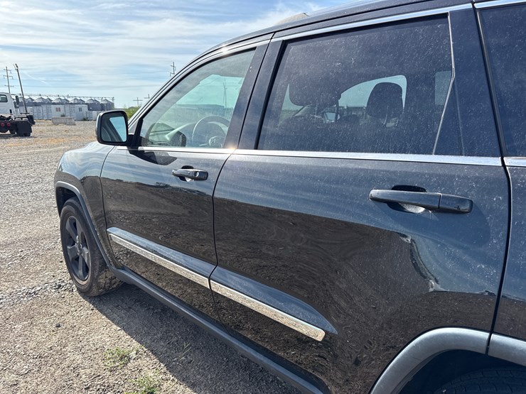 2013-jeep-grand-cherokee-image-9