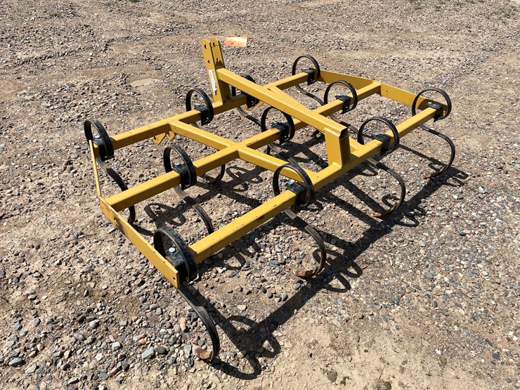 #2004-•-3-point-cultivator-tractor-attachment-image-3