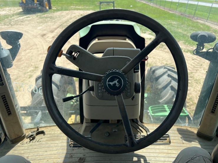 john-deere-7210r-image-25