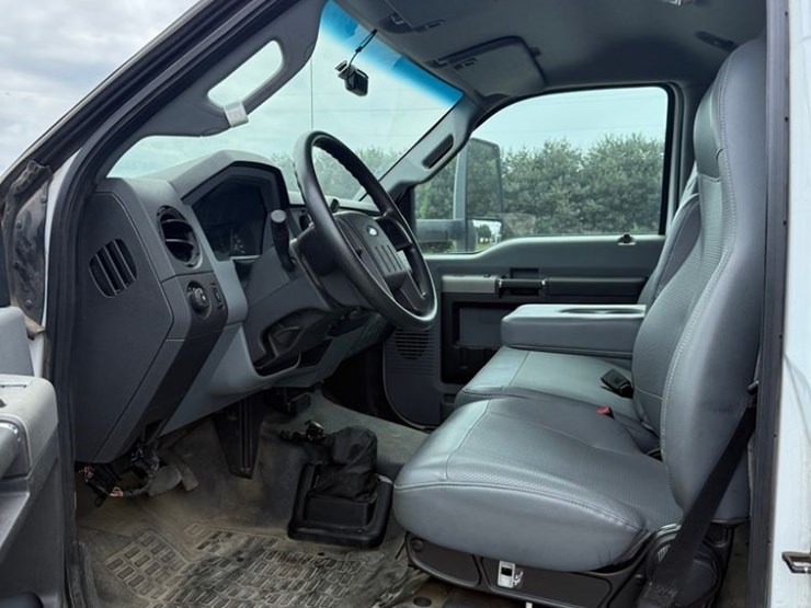 2018-ford-f650-image-6