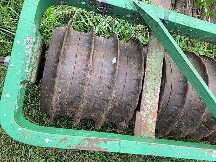 john-deere-12-image-12