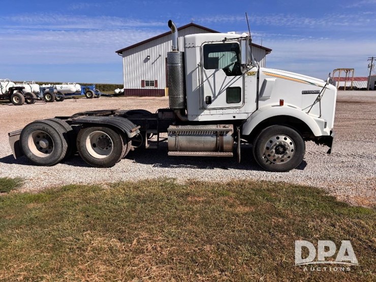 2005-kenworth-t800-image-3