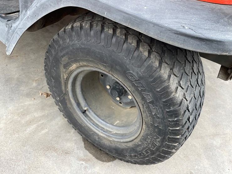 2023-kubota-rtv900-image-7