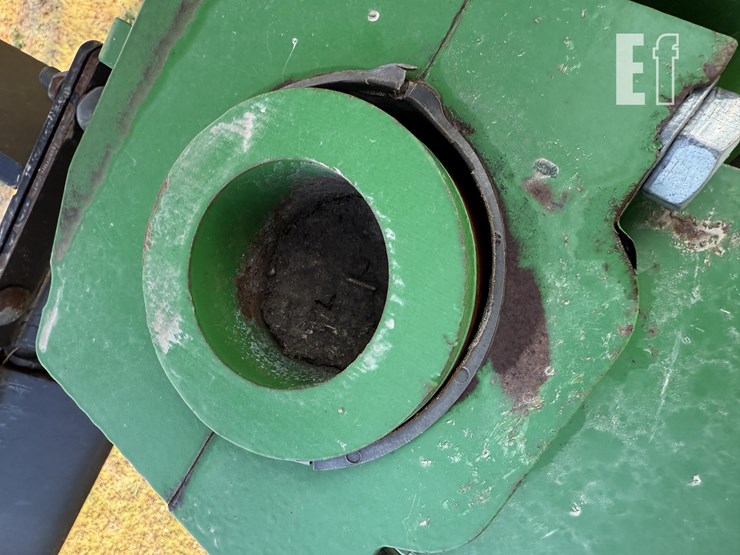 2021-john-deere-2680h-image-27