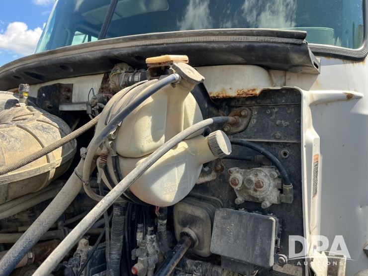 2002-mack-ch613-image-78