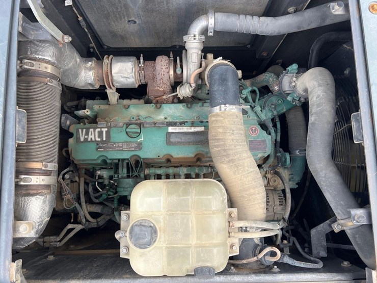 2017-volvo-ec250el-image-37