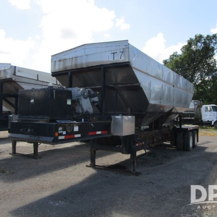 2006 MAGNOLIA TRAILER