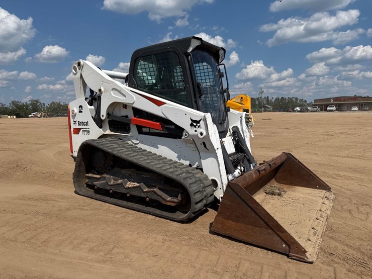 2021-bobcat-t770-image-4