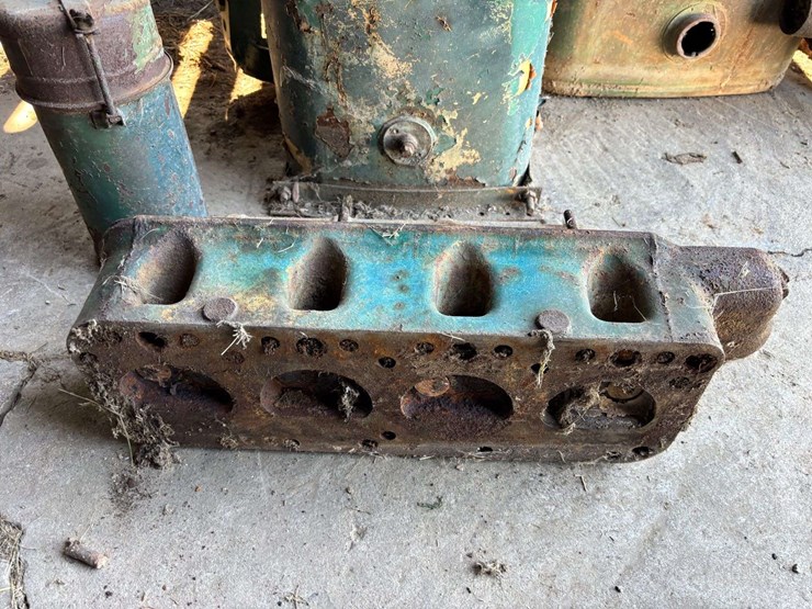 miscellaneous-oliver-tractor-parts-image-8