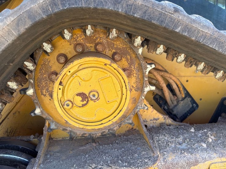 2023-caterpillar-299d3-image-14