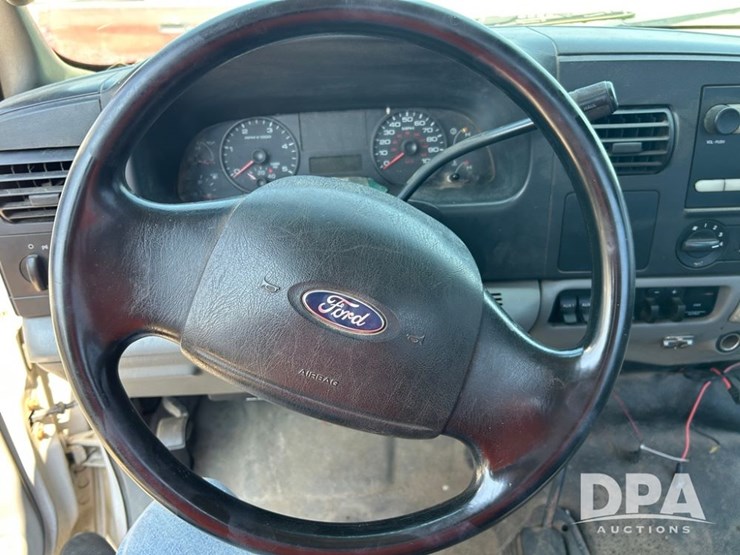 2006-ford-f450-xl-image-26